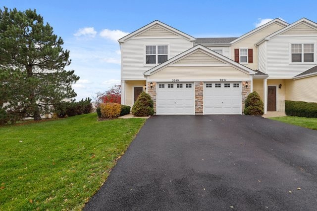 2049 Limestone Ln unit 301, Carpentersville, IL 60110 - photo 1