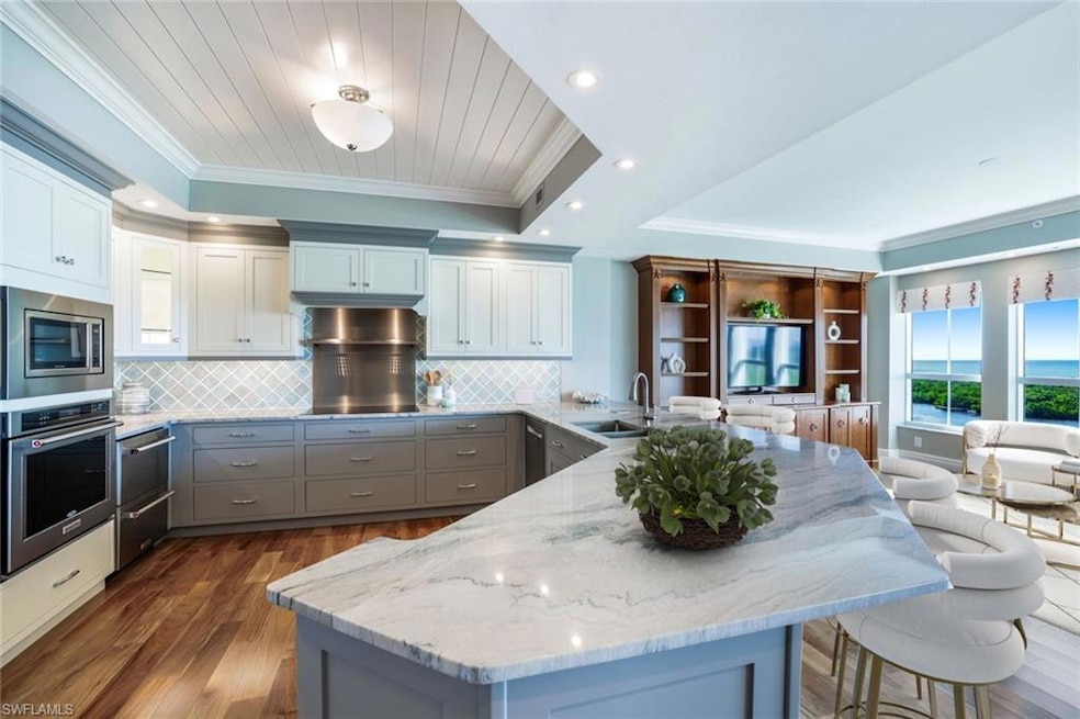 Beautiful open kitchen.
