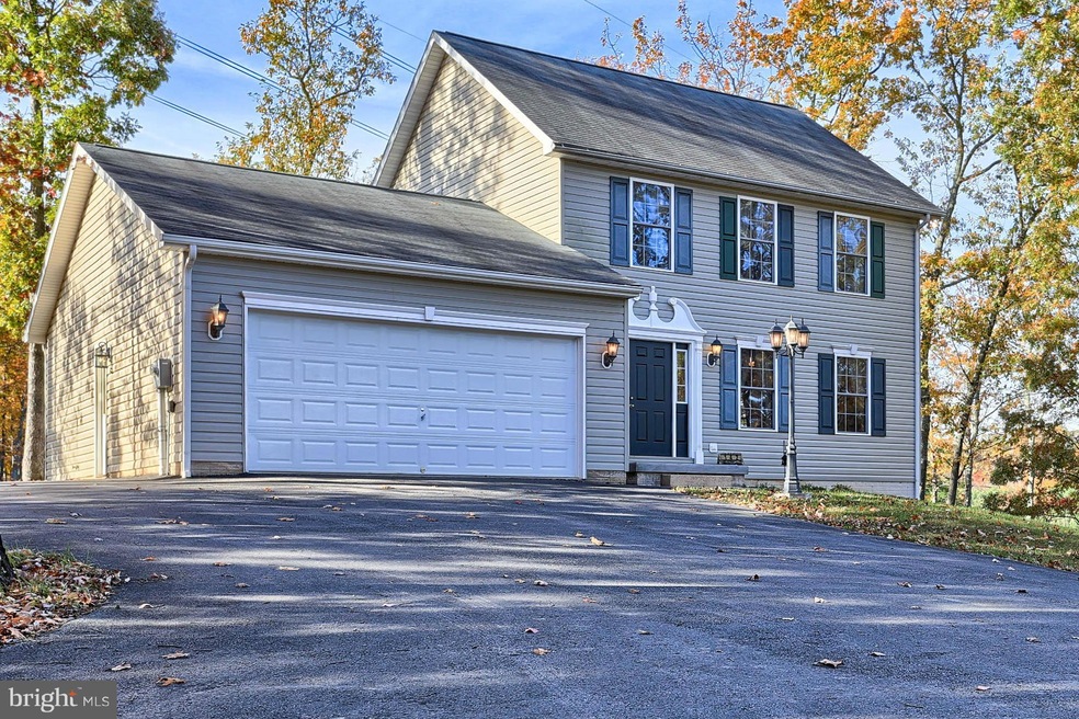 142 Carbine Ln, Hedgesville, WV 25427 - photo 1