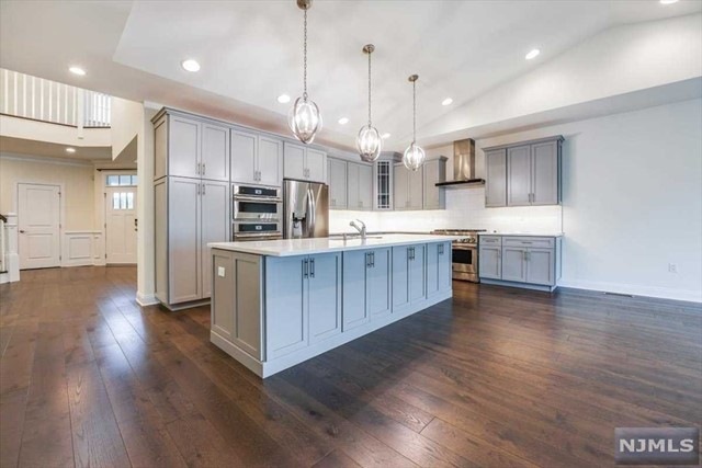 18 Silent Nest Way, Franklin Lakes, NJ 07417 - photo 1