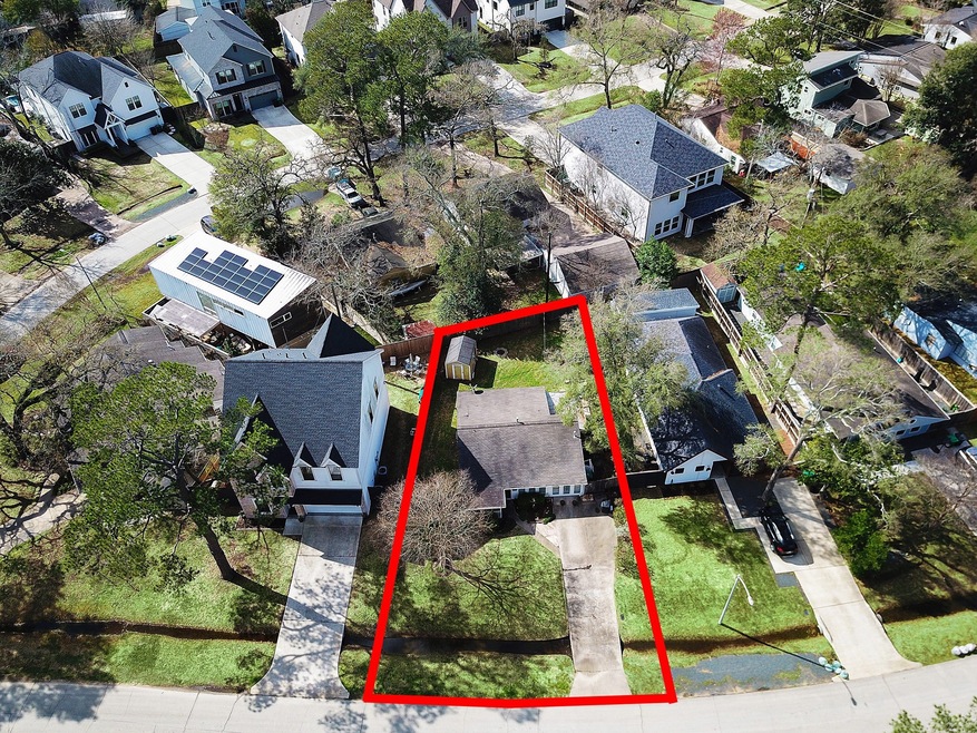 919 Gardenia Dr, Houston, TX 77018 - photo 1