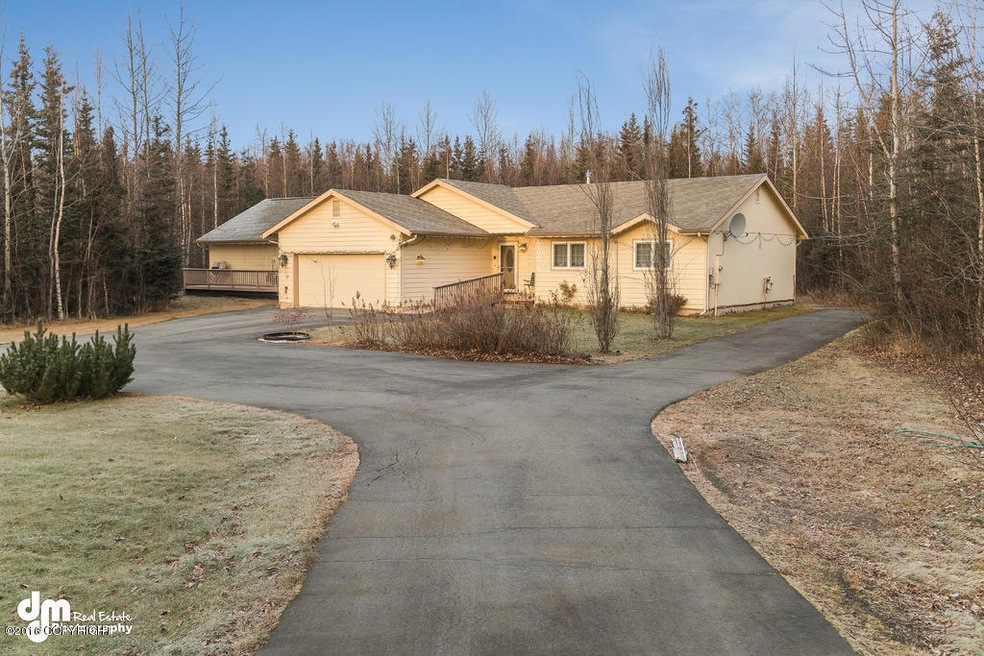 Exterior_DMD_0587-SMALL
