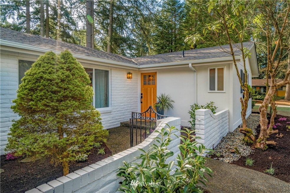 8520 49th St W, University Place, WA 98467 - photo 1