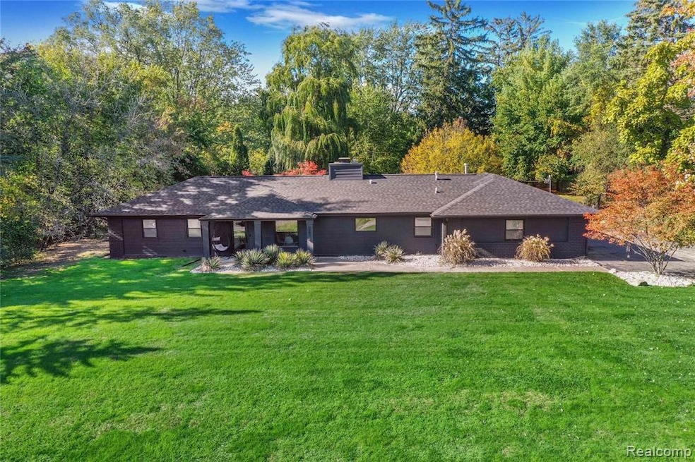 2614 Marie Circle, Bloomfield