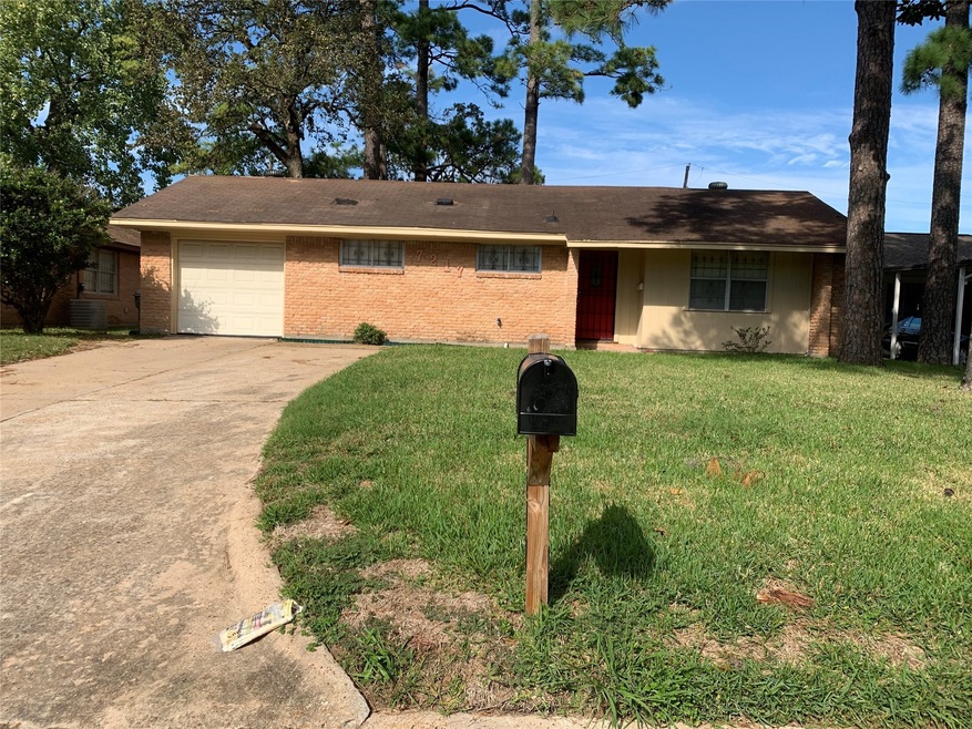 7217 Gore Dr, Houston, TX 77016 - photo 1