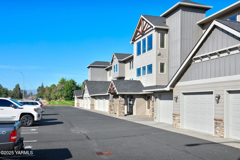 8905 Occidental Rd unit 301, Yakima, WA 98903 - photo 1