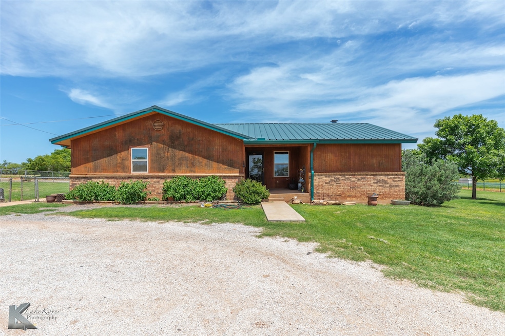 For Sale $850,000 • Co-Listing Agent