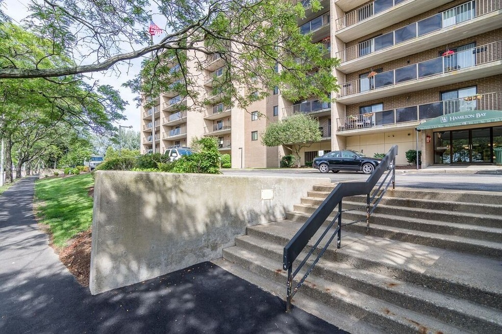 Hamilton Bay unit A76, Quincy, MA 02171 - photo 1