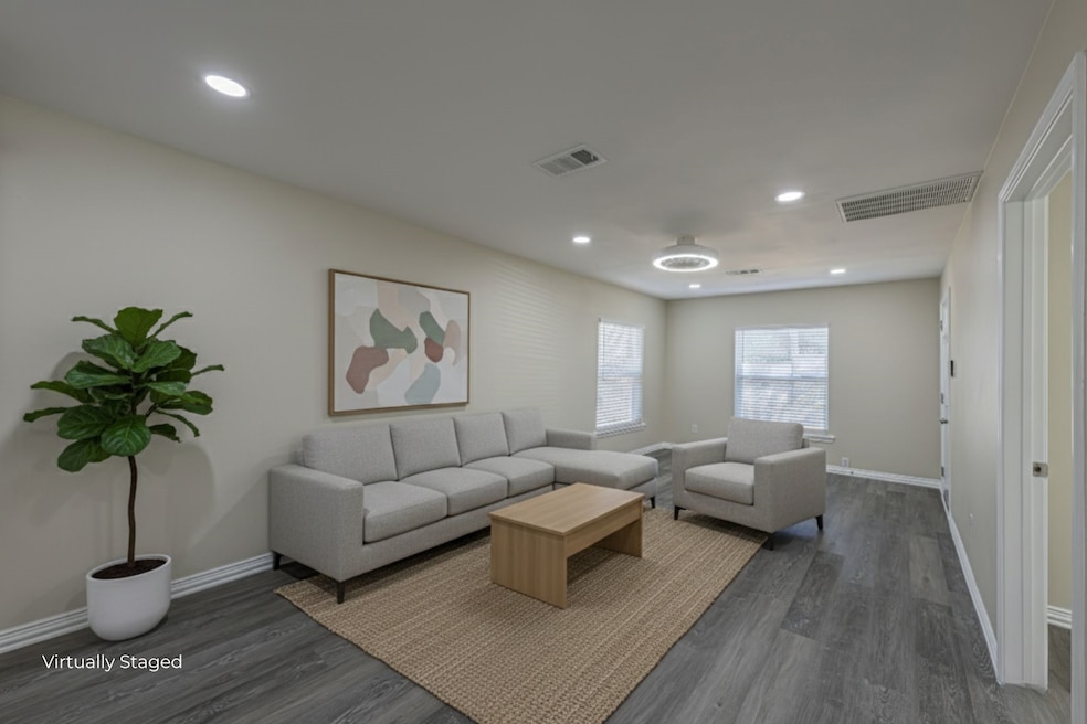 For Sale $210,000 • Co-Listing Agent