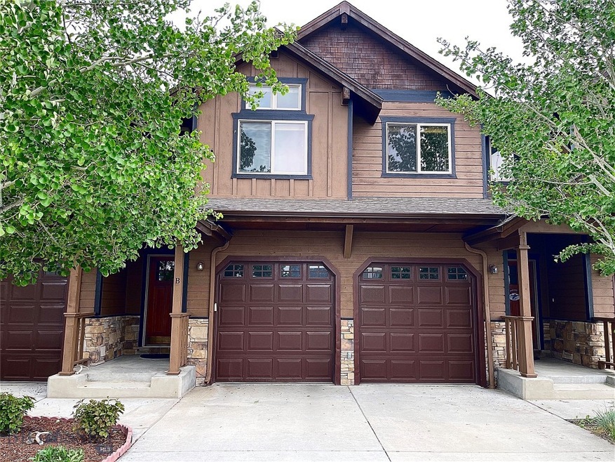 2-Car Garage, 2 Story Condo