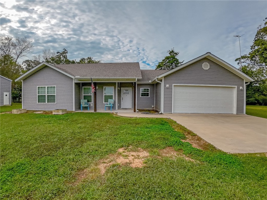 19861 E 578 Rd, Colcord, OK 74338 - photo 1