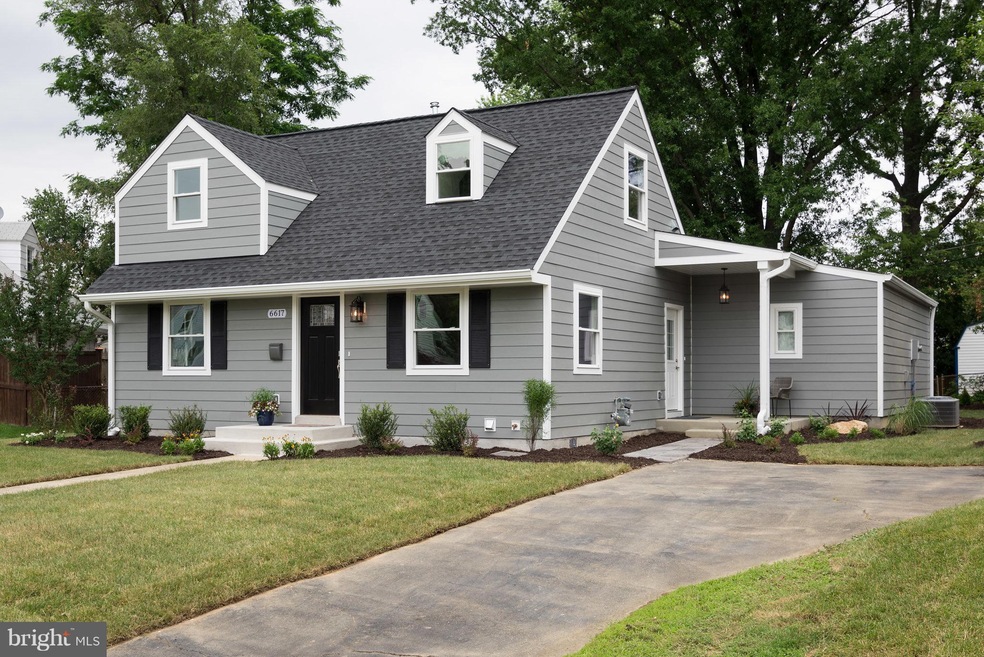 6617 Cavalier Dr, Alexandria, VA 22307 - photo 1