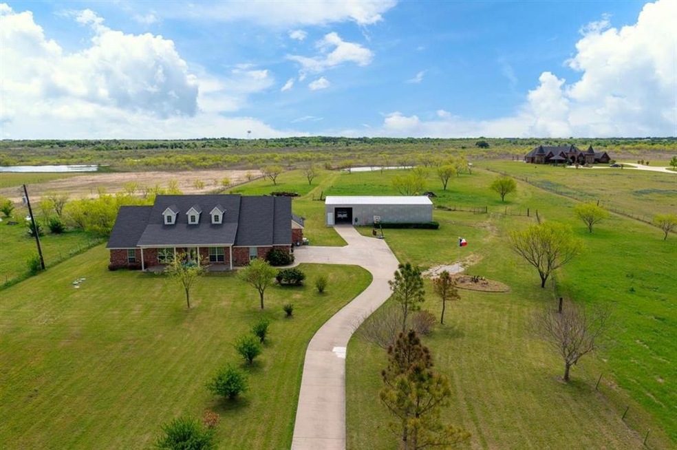 1120 Fm 85, Ennis, TX 75119 - photo 1