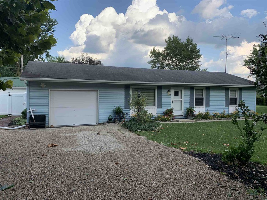 119 Holly Ln, Geneva, IN 46740 - photo 1