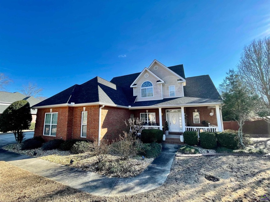 121 Havelock Cir, Warner Robins, GA 31088 - photo 1