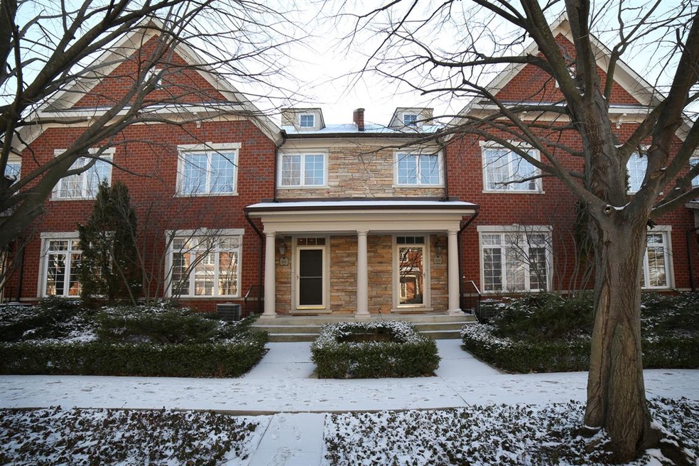 4291 Linden Tree Ln, Glenview, IL 60026 - photo 1