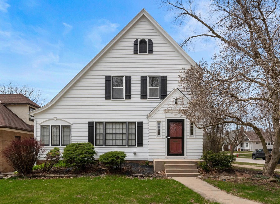 2045 Underwood Ave-28