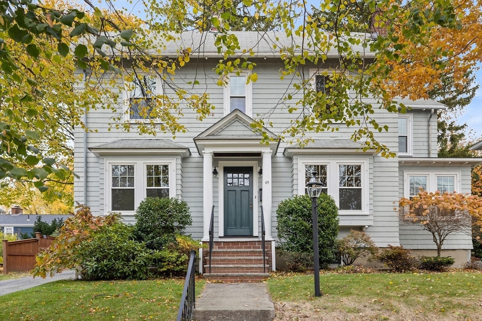 Pending $1,199,000 • Co-Listing Agent