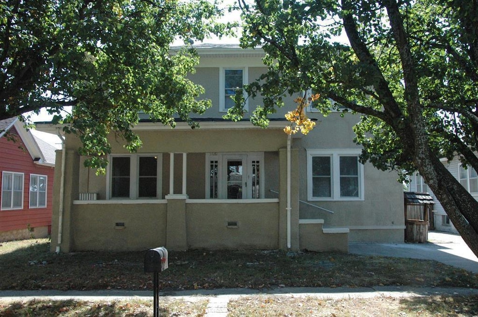 1720 Clark Ave, Parsons, KS 67357 - photo 1