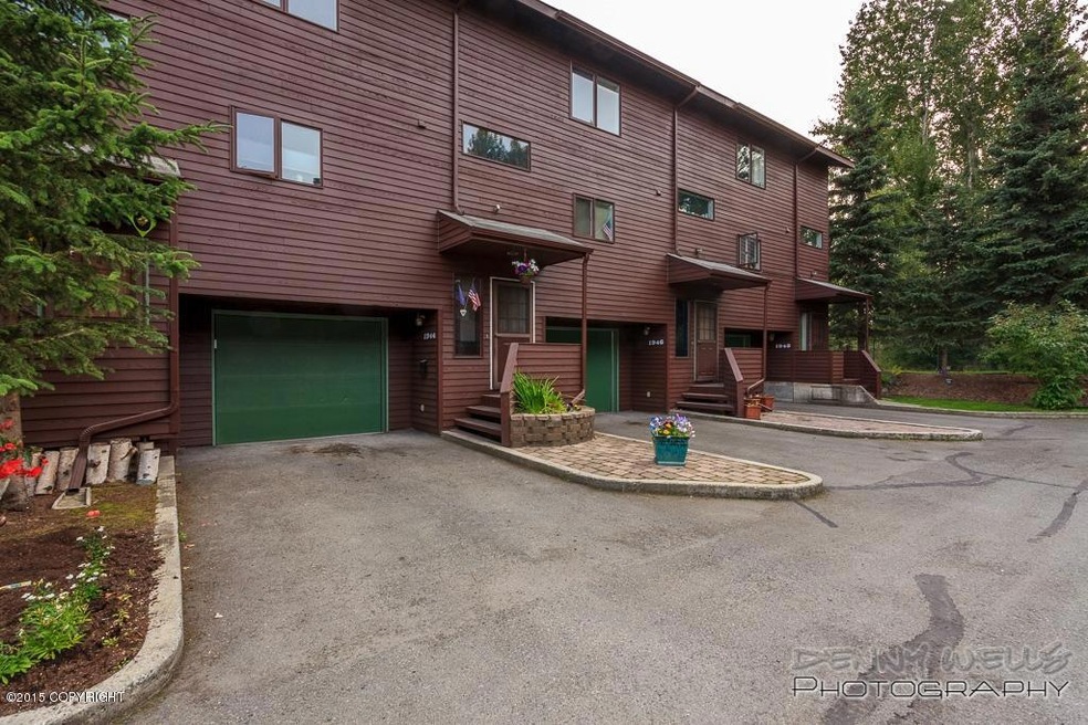 Exterior - Front-20150824-1663