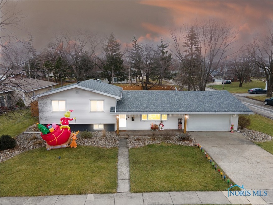 401 Pine Rd, Woodville, OH 43469 - photo 1