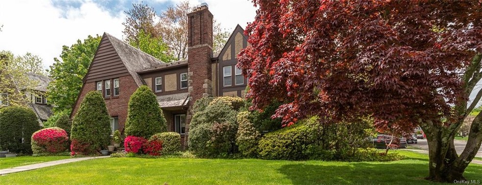 Sold $887,000 • Co-Listing Agent