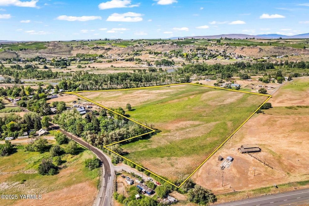 For Sale $840,000