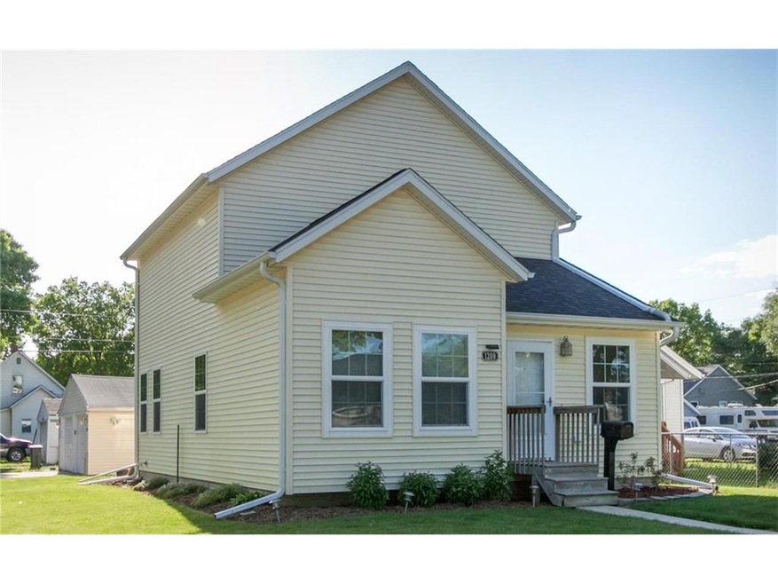 1200 8th St NW, Cedar Rapids, IA 52405 - photo 1