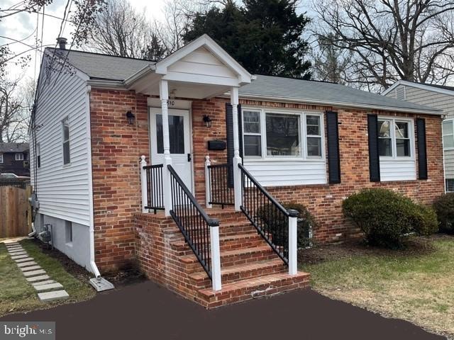 3810 Lawrence Ave, Kensington, MD 20895 - photo 1