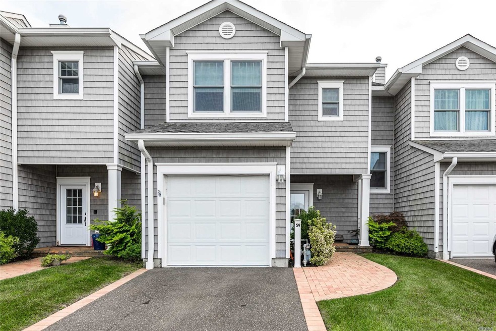 59 Ocean Watch Ct, Freeport, NY 11520 - photo 1