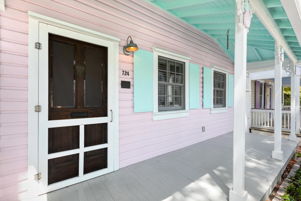 724 SIMONTON ST HD-1