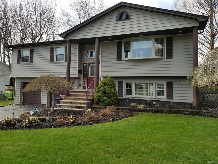 4 Roman Acres Dr, Garnerville, NY 10923 - photo 1