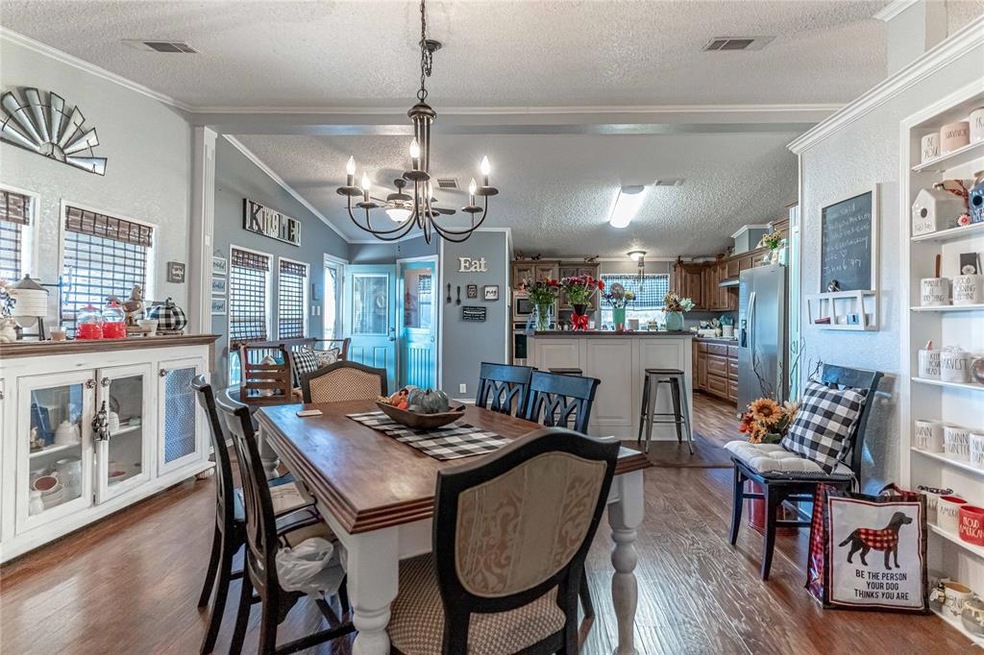 417 Penny Ct, Granbury, TX 76049 - photo 1