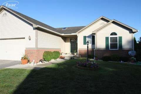 3387 Creekwood Ct unit 92, Davison, MI 48423 - photo 1