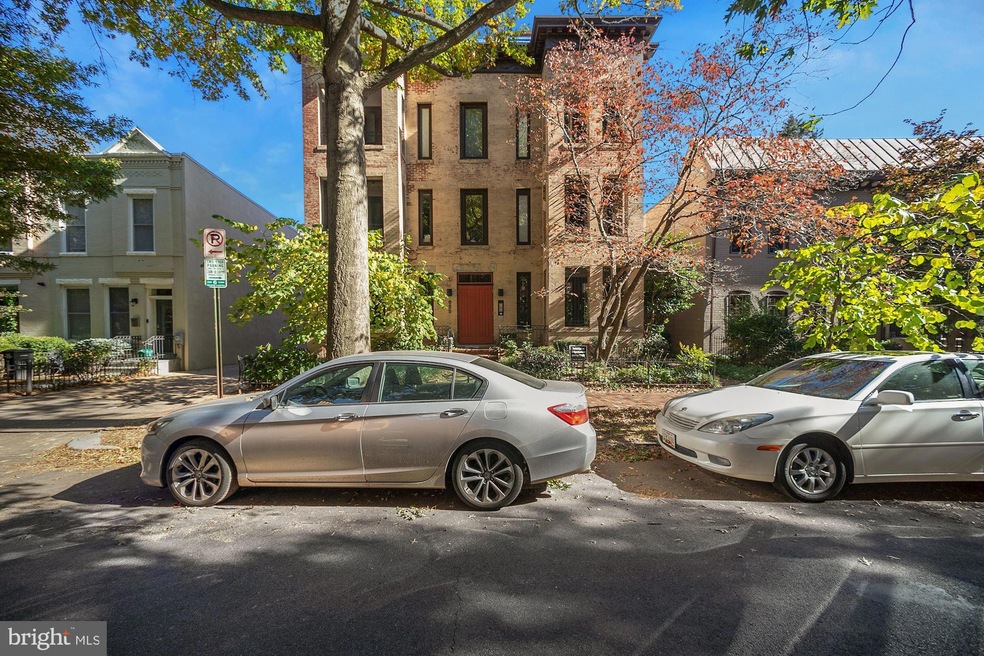 625 3rd St NE unit 6, Washington, DC 20002 - photo 1