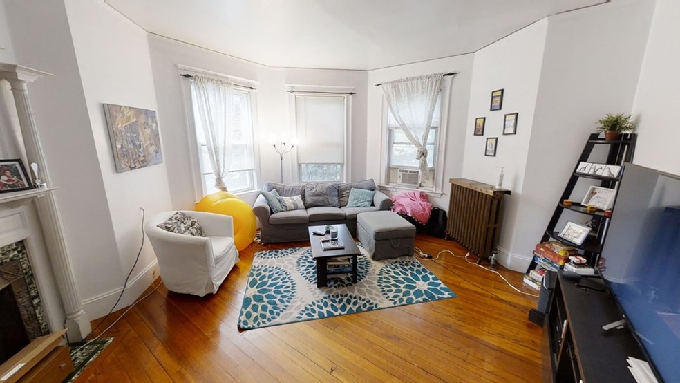 150 Cypress St unit 2, Brookline, MA 02445 - photo 1