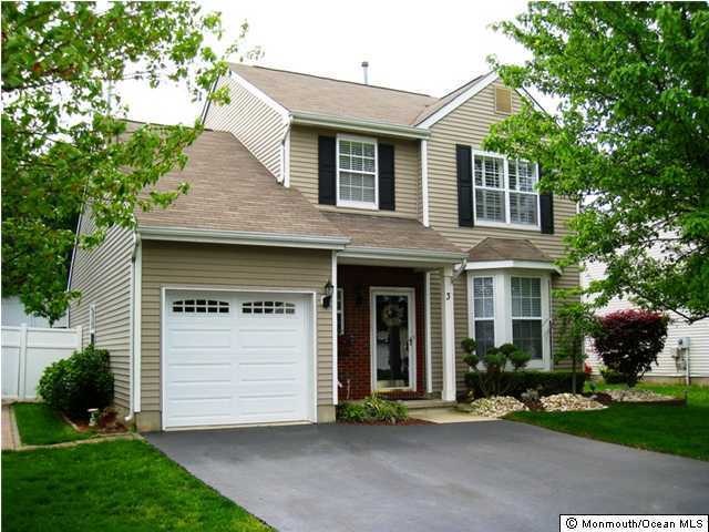 3 Skyline Dr, Hazlet, NJ 07730 - photo 1