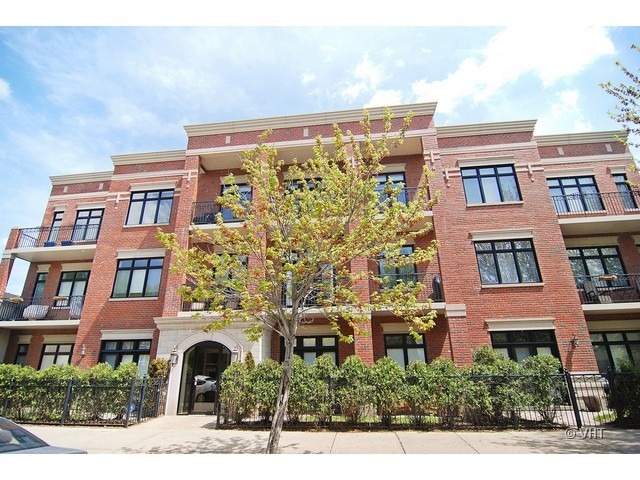 4927 N Damen Ave unit 3B, Chicago, IL 60625 - photo 1