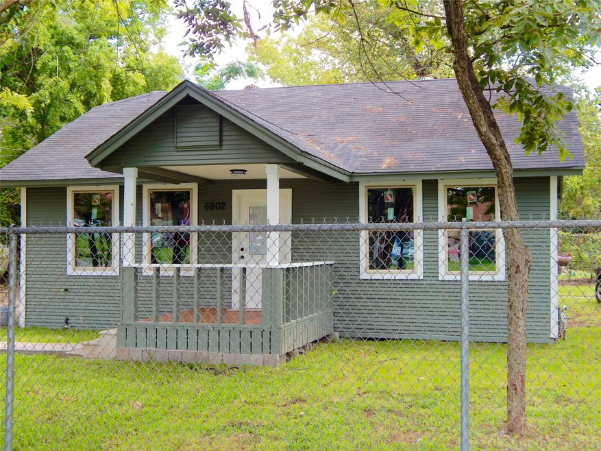 6902 Helmers St, Houston, TX 77022 - photo 1