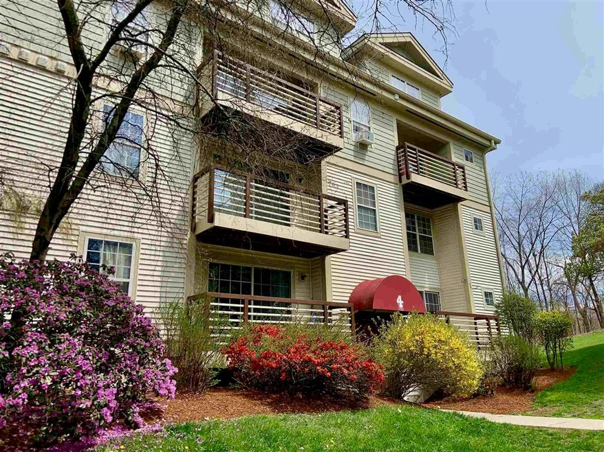 165 Hildred Dr unit 165, Burlington, VT 05401 - photo 1