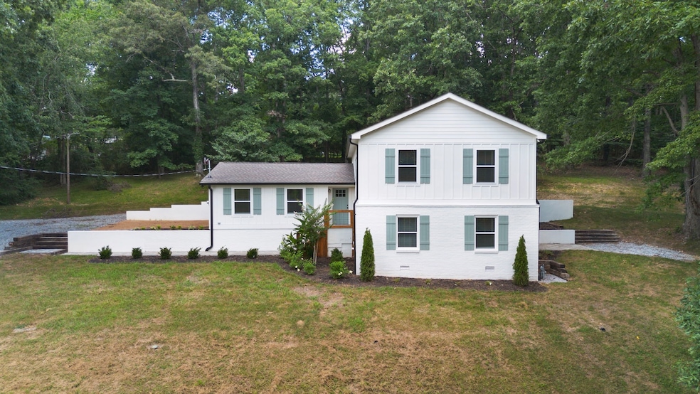 1829 E Haleys Creek Rd, Centerville, TN 37033 - photo 1