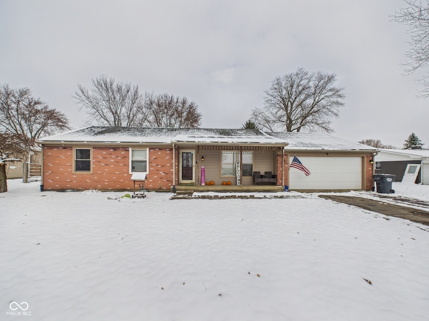 114 Bess Blvd, Pendleton, IN 46064 - photo 1