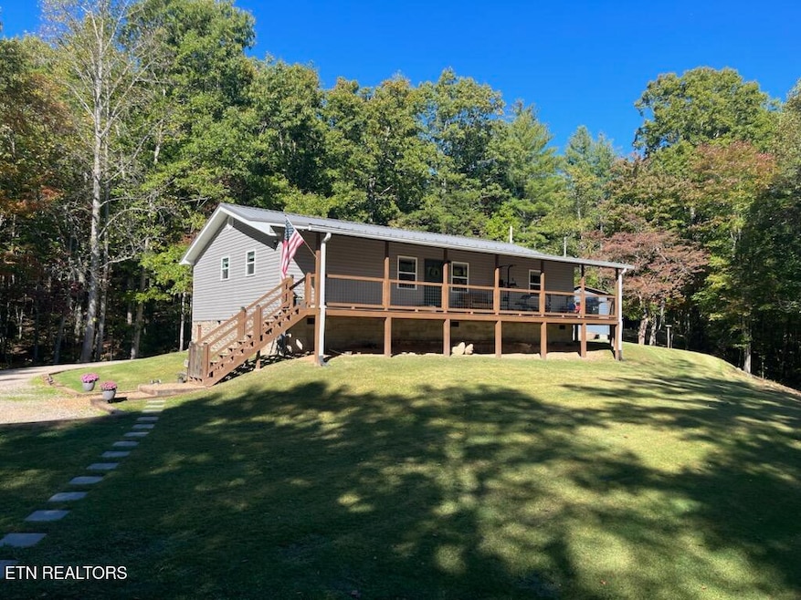 153 McJunkin Rd, Tellico Plains, TN 37385 - photo 1