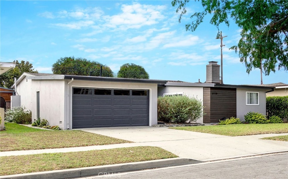 6110 E Walton St, Long Beach, CA 90815 - photo 1