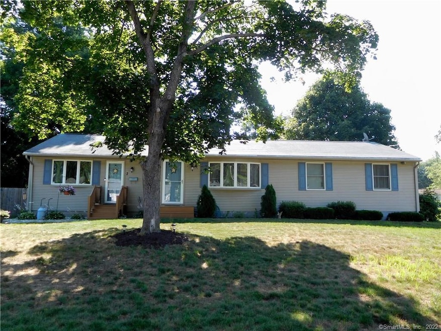 7 Wagon Rd, Enfield, CT 06082 - photo 1