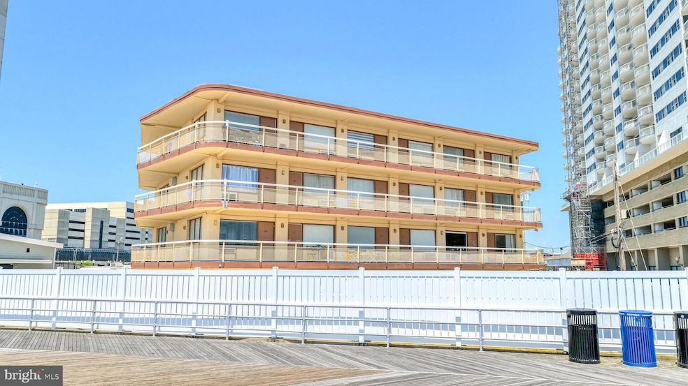 108 S Montpelier Ave unit 214, Atlantic City, NJ 08401 - photo 1