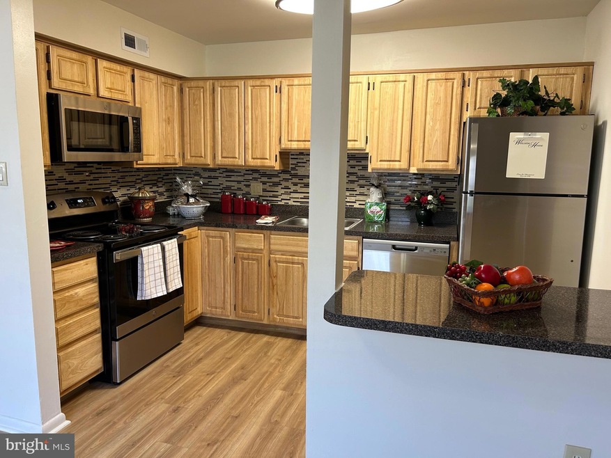 331 Preston Ave unit 601, Voorhees, NJ 08043 - photo 1