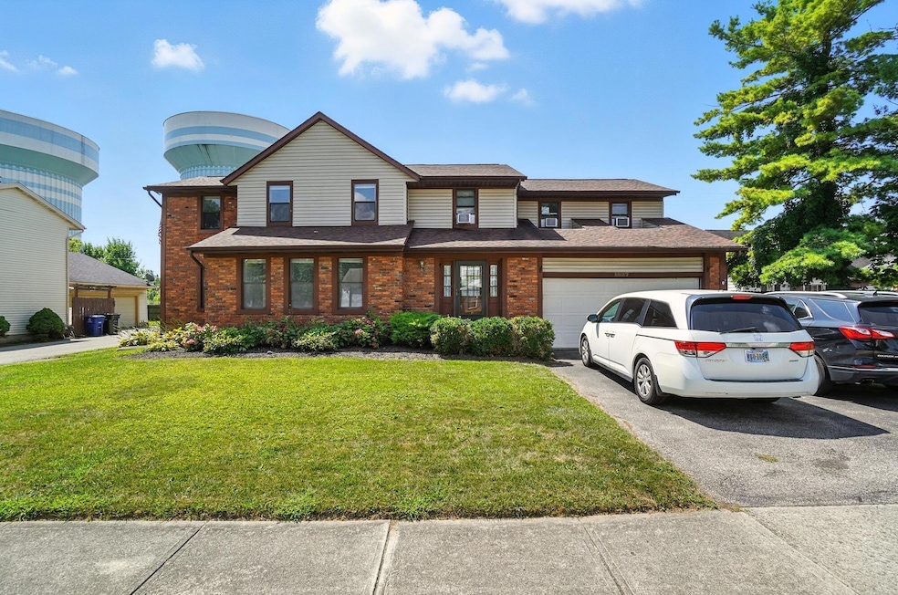 1827 Watertower Dr unit 1827, Columbus, OH 43235 - photo 1