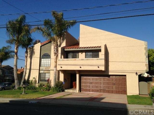 Great curb appeal! New Exterior paint and garage d