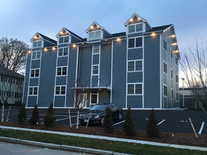 1 Carver St unit 9, Worcester, MA 01604 - photo 1